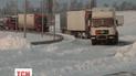 Женщина из-за пробки на Житомирской трассе родила в машине "скорой"