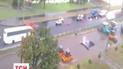 В Харкові асфальт укладають просто у воду