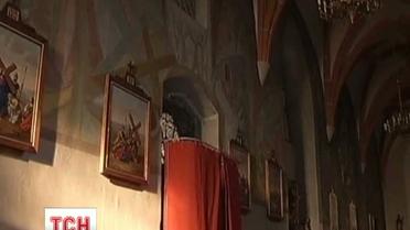 В Польше решают, что делать с фресками в костеле, на которых изображен Юрий Гагарин