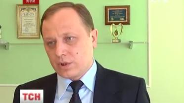 В Симферополе мужчина, который самовольно подключился к электросети, напал с ножом на бригаду энергетиков