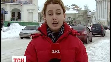 Київ, який масово повертаєтся до роботи після негоди, зупинився