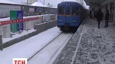 В столице всеми силами борются с последствиями непогоды