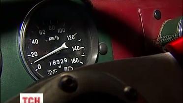 В Киеве стартовала выставка тюнингованных автомобилей