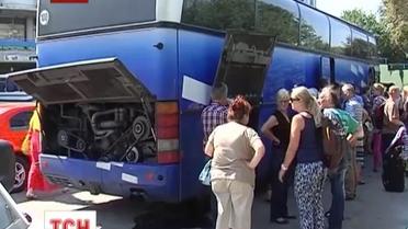 Во Львове люди стали заложниками недобросовестного перевозчика