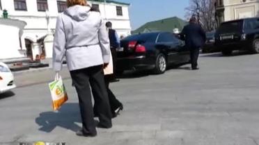 Владыка Павел принимал поздравления с днем рождения от бомонда