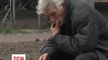 Для безхатьків і прохачів цей Великдень виявився скупим