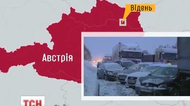 В Австрии столкнулись сразу 100 автомобилей