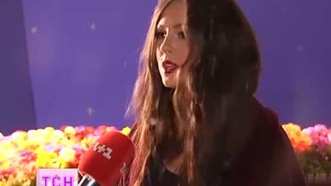 Отец певицы Нюши не отпускает ее одну на гастроли