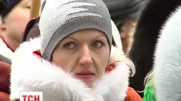 Во Львове до тысячи предпринимателей собрались возле ратуши на акцию протеста