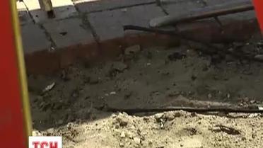 Рабочие, которых едва не убило током, до сих пор в реанимации