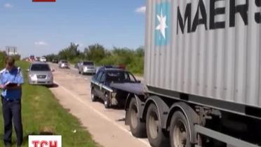 Водитель фуры вместо Днепропетровская заехал в Крым