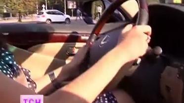 Алина Гросу села за руль