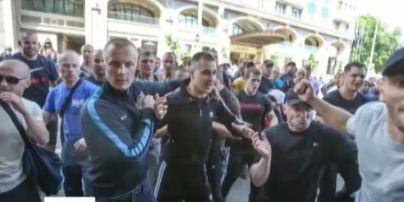Звинуваченні у побитті журналістів 18 травня визнали свою провину
