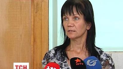 Відвідувачці магазину вилилася на голову гаряча смола