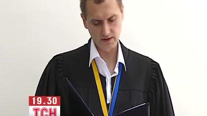 Руйнівникам пам'ятника Леніну в Києві дали два-три роки умовно