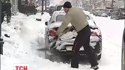 Ліквідація наслідків негоди триває