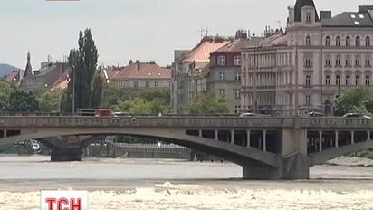 Повінь у Чехії: Прага почала оговтуватися від стихії