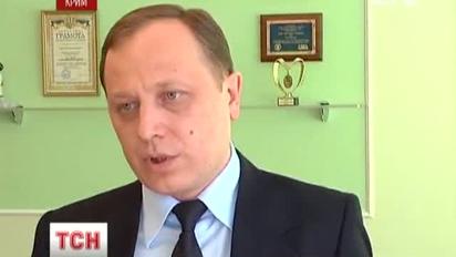 У Сімферополі чоловік, який самовільно підключився до електромережі, напав з ножем на бригаду енергетиків