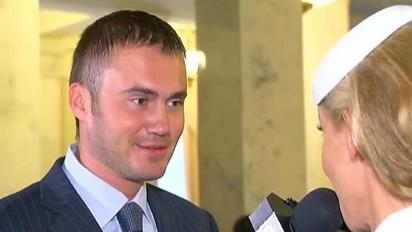 Янукович-молодший подарував батькові на День народження кубок автомобілістів
