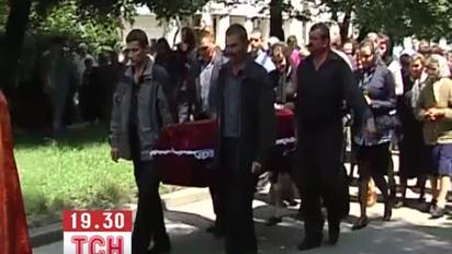 У Львові поховали загиблу в санаторії дівчинку