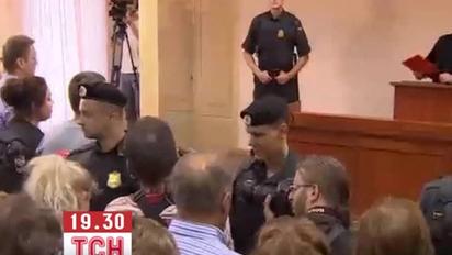 Навальному дали 5 років і взяли під варту прямо в залі суду
