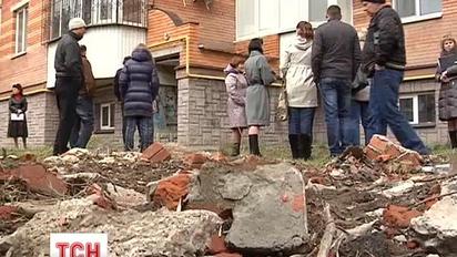 Активісти власними квартирами розплатилися за дитмайданчик
