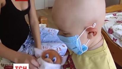 Десять тисяч доларів потрібно родині Жарових, щоби вилікувати сина