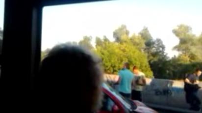 На Московському мосту авто мало не впало в річку