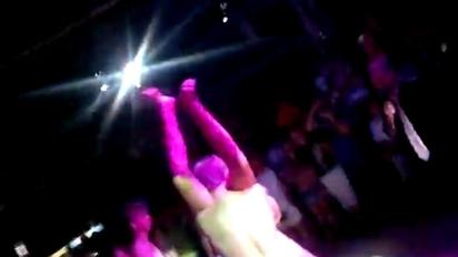 Відео, на якому молодь зайнялася сексом на дискотеці, викликало резонанс в Інтернеті