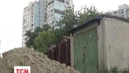 У Києві нове будівництво може зруйнувати вже збудований дім