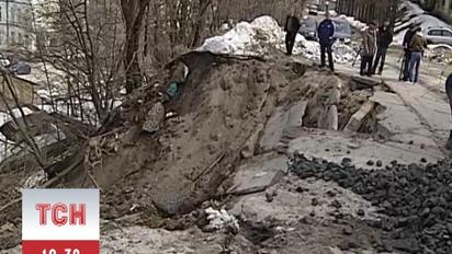 Масштабний зсув стався на подільських схилах Києві