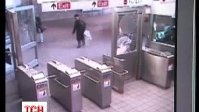 Дві американки забули дитину біля каси на вокзалі Філадельфії