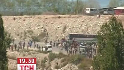 Киргизстан охопили нові масові акції протестів