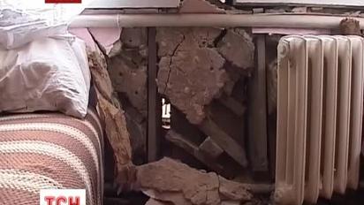 Позашляховик ледь не зніс приватний будинок у Харкові