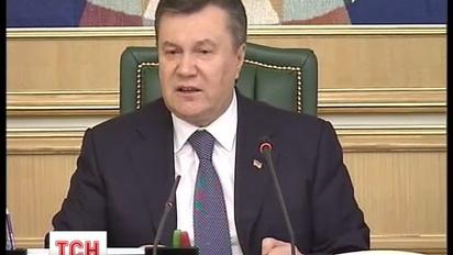Янукович звинуватив опозицію в небажанні конструктивно працювати