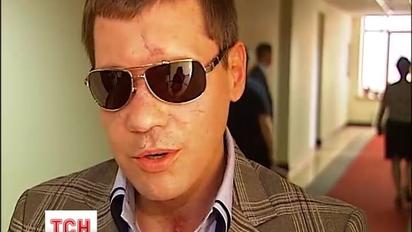 Депутат Олександр Пабат вперше після травми вийшов люди