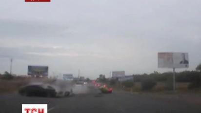 Масштабна аварія під Одесою: одразу зіштовхнулися чотири автомобілі