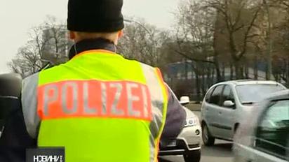 Українські водії попереджують своїх "колег" про ДАІшників попереду
