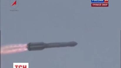 На космодромі Байконур вибухнула ракета із трьома супутниками