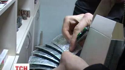 У Києві вилучили велику кількість нелегальних ліків