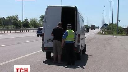 На Рівненщині другу добу шукають хлопця, котрий втік з в'язниці