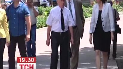 Лікарі берлінської клініки "Шаріте" рекомендують Тимошенко продовжити лікування