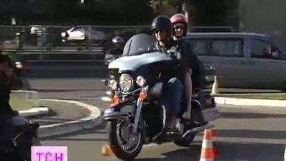 Співачки Добриднєва та Гордієнко випробували мотоновинки