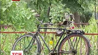 В Україні велосипедні терористи почали залякувати дітей