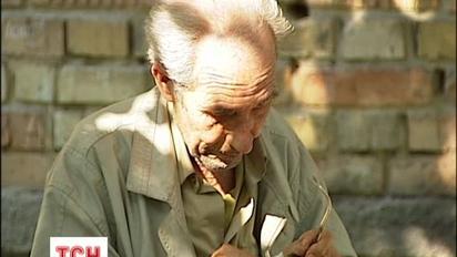 Під Києвом мешканці висотки пересварилися через сліпого пенсіонера