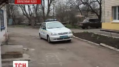 У Кривому Розі молодики пограбували чоловіка посеред білого дня