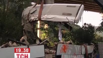 Аварія автобуса в Італії сталася через вибух шини