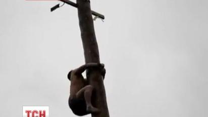 На святкування Масляної чоловік зірвався з "Крижаного стовпа"