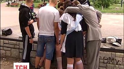 Останній дзвоник: як випускники прощалися зі школою