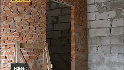 17-річна студентка столичного коледжу повісилась у недобудові